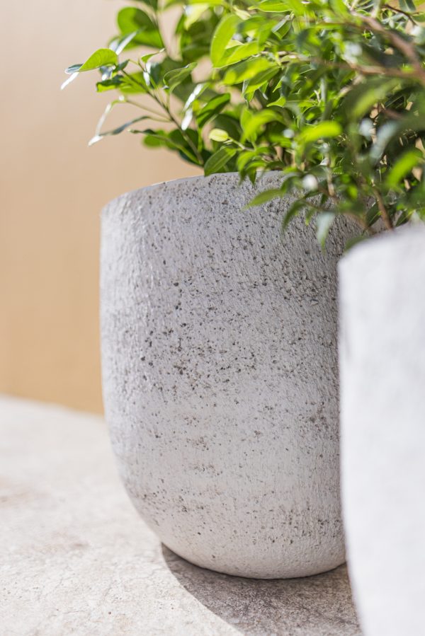 OG White Modern Indoor/outdoor pot - Image 2