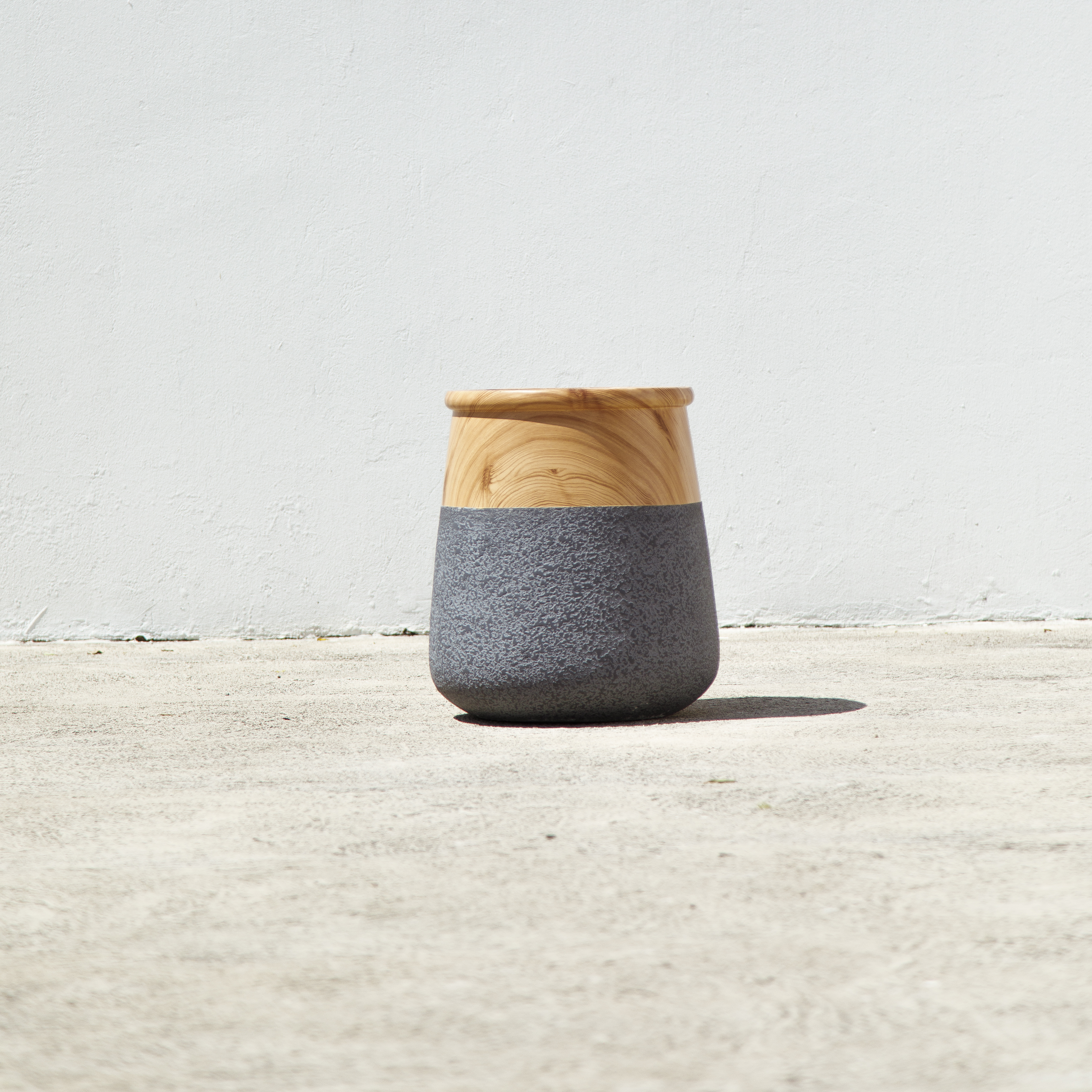 Grey Meridian Modern Indoor Pot