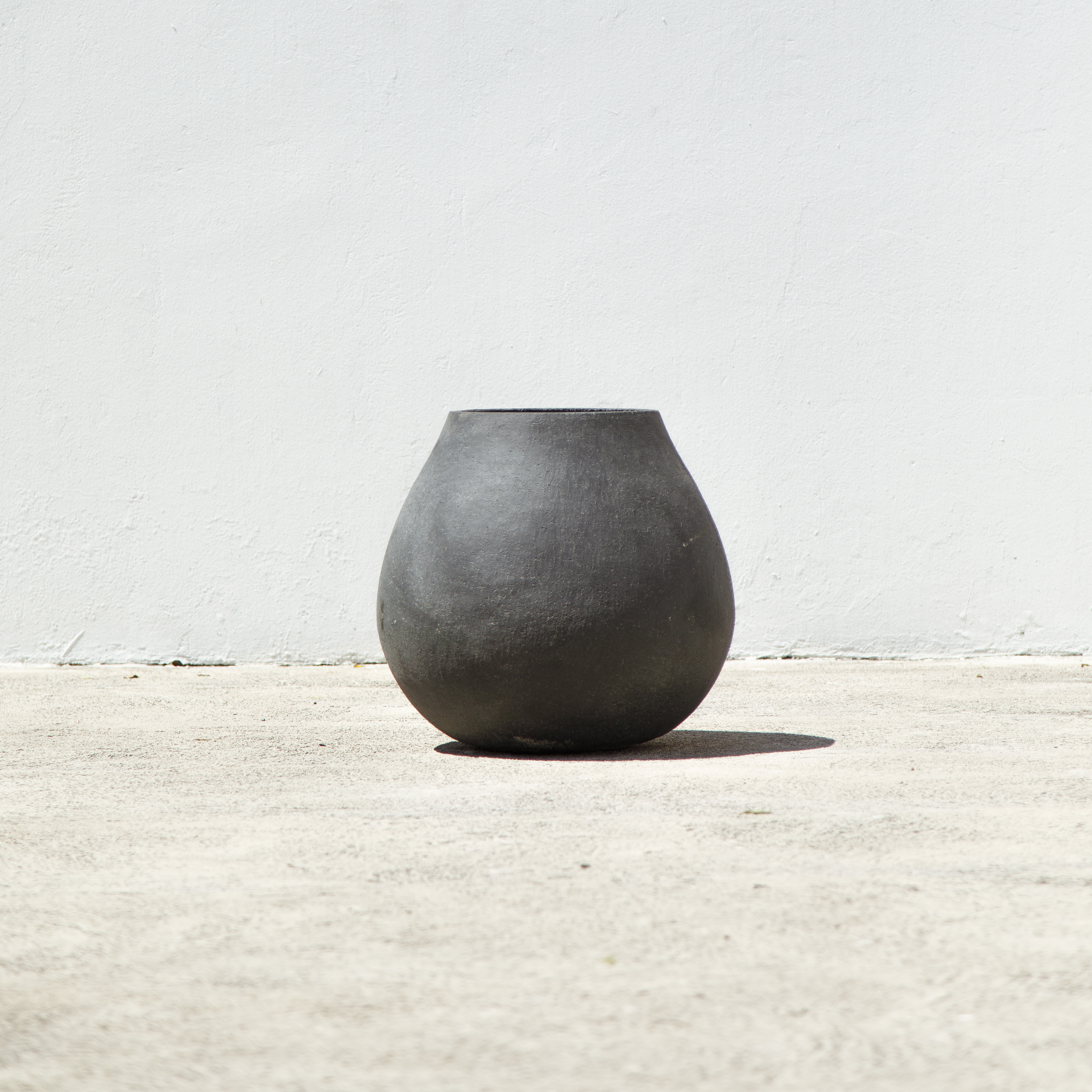 Zambezi Modern Outdoor Pot