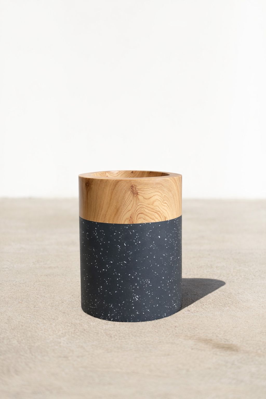 Orion Modern Indoor Pot