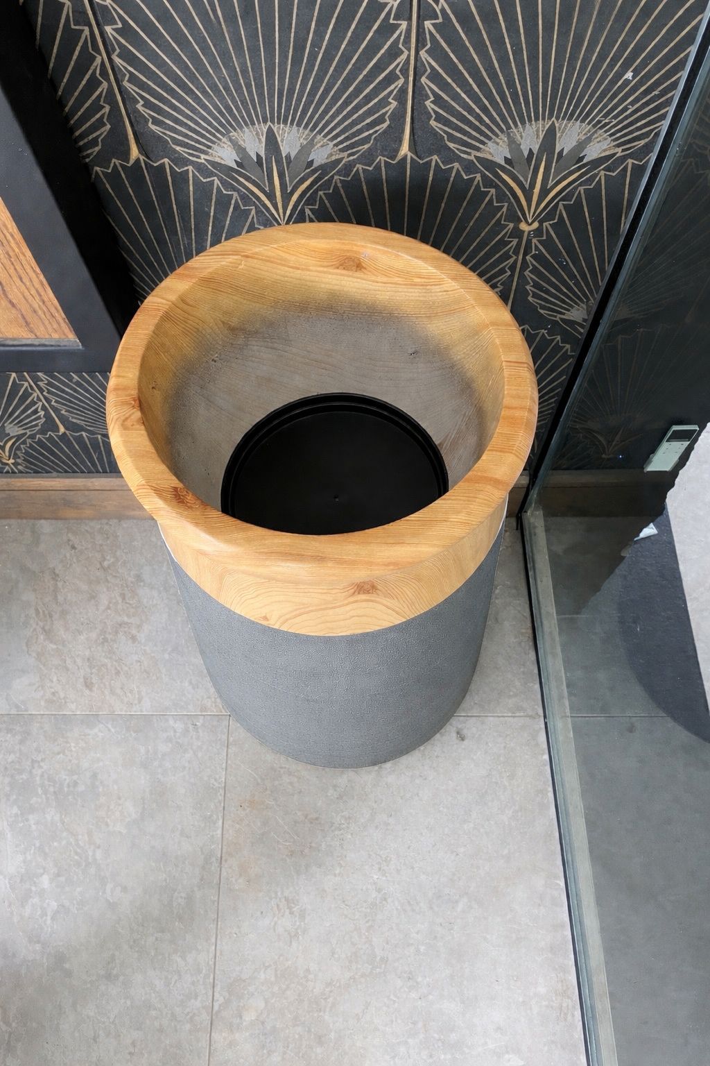 Grey Meridian Modern Indoor Pot - Image 6